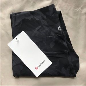 💌 SOLD 💌 Lululemon Align Pant Camo 4